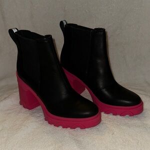 Like New - Sorel Brex Waterproof Boots Size 8